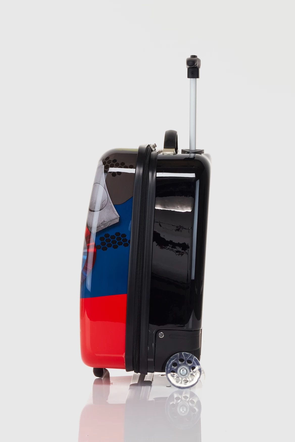 Marvel Superhero Carry On Suitcase 2 Marvel Superhero Carry On Suitcase - Image 2