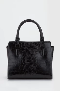 Travel Luggage Store -Travel Luggage Store 3211574 2