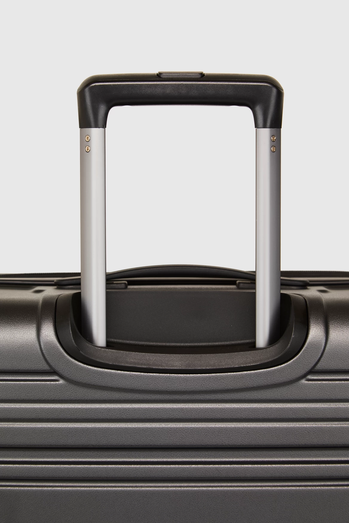 Antler Holcombe 68cm Suitcase 8 Antler Holcombe 68cm Suitcase - Image 8